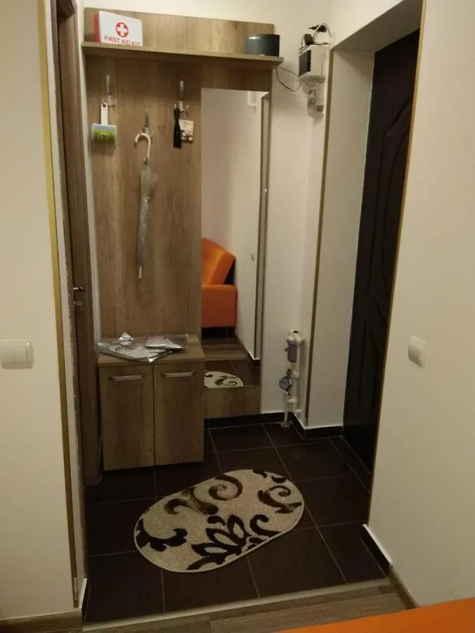 Delightful Two-Room Apartment بوخارست